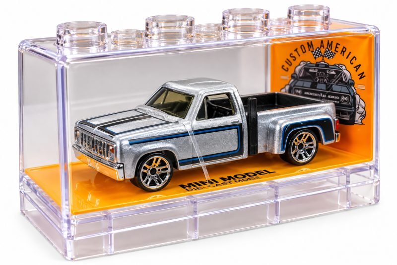 Die-Cast Pickup Mini Model – Silver & Blue